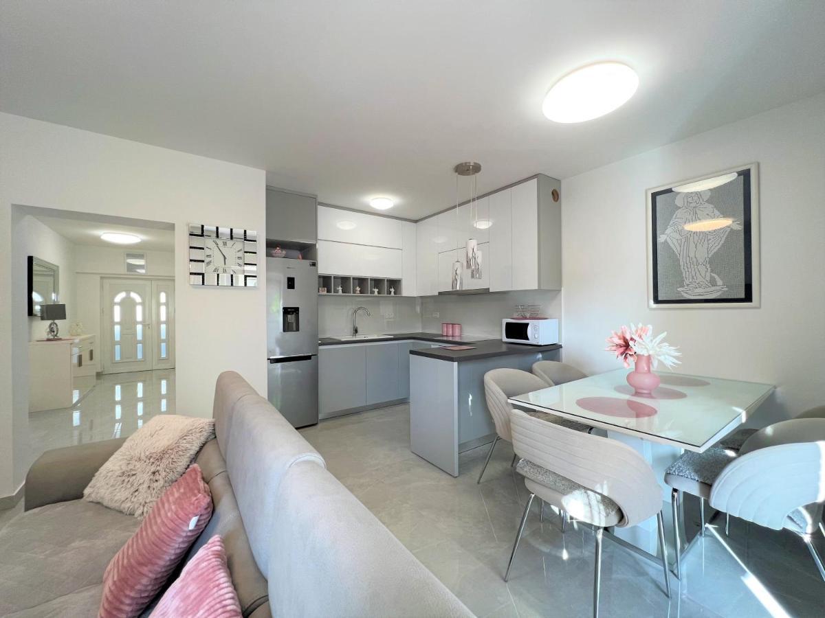 Apartment מאקרסקה מראה חיצוני תמונה